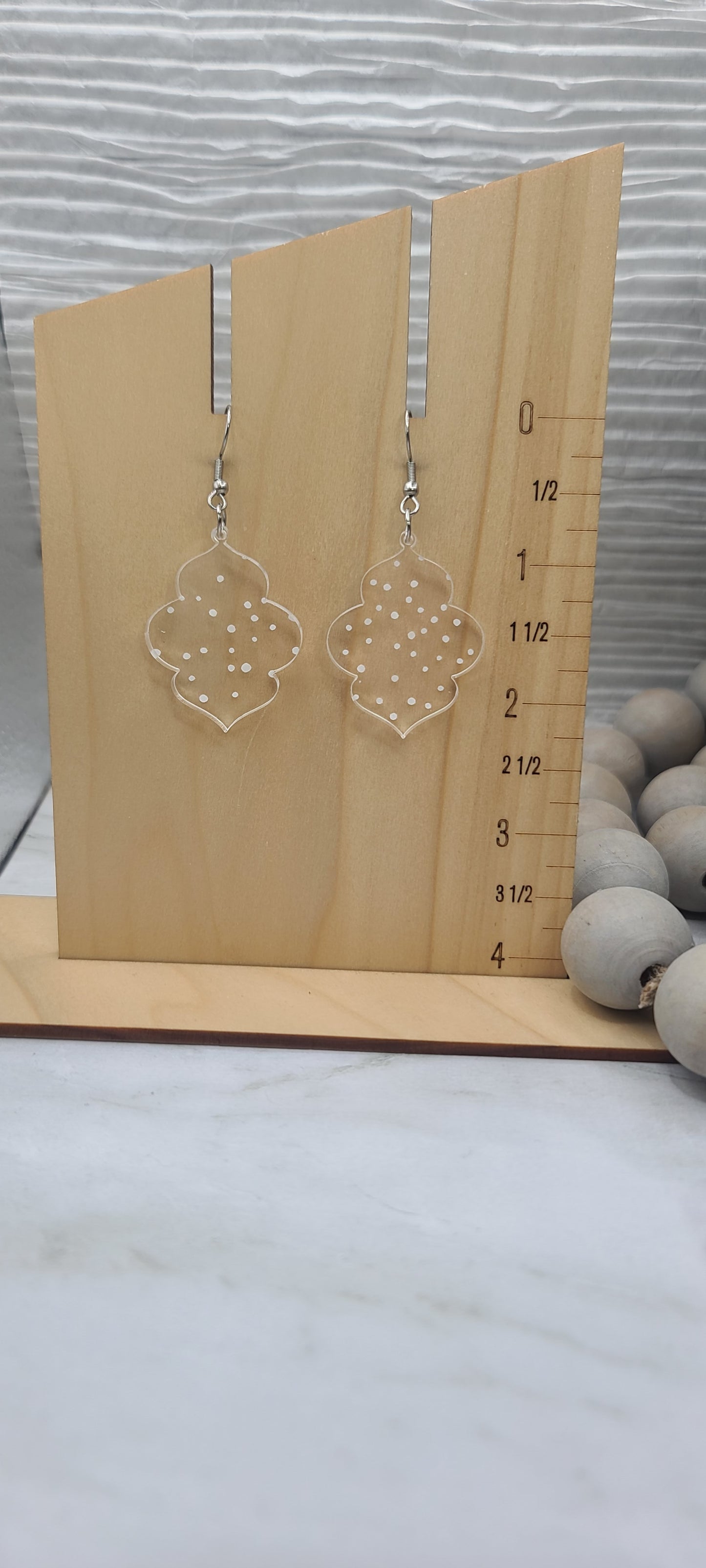 Falling Snow Quatrefoil Earrings