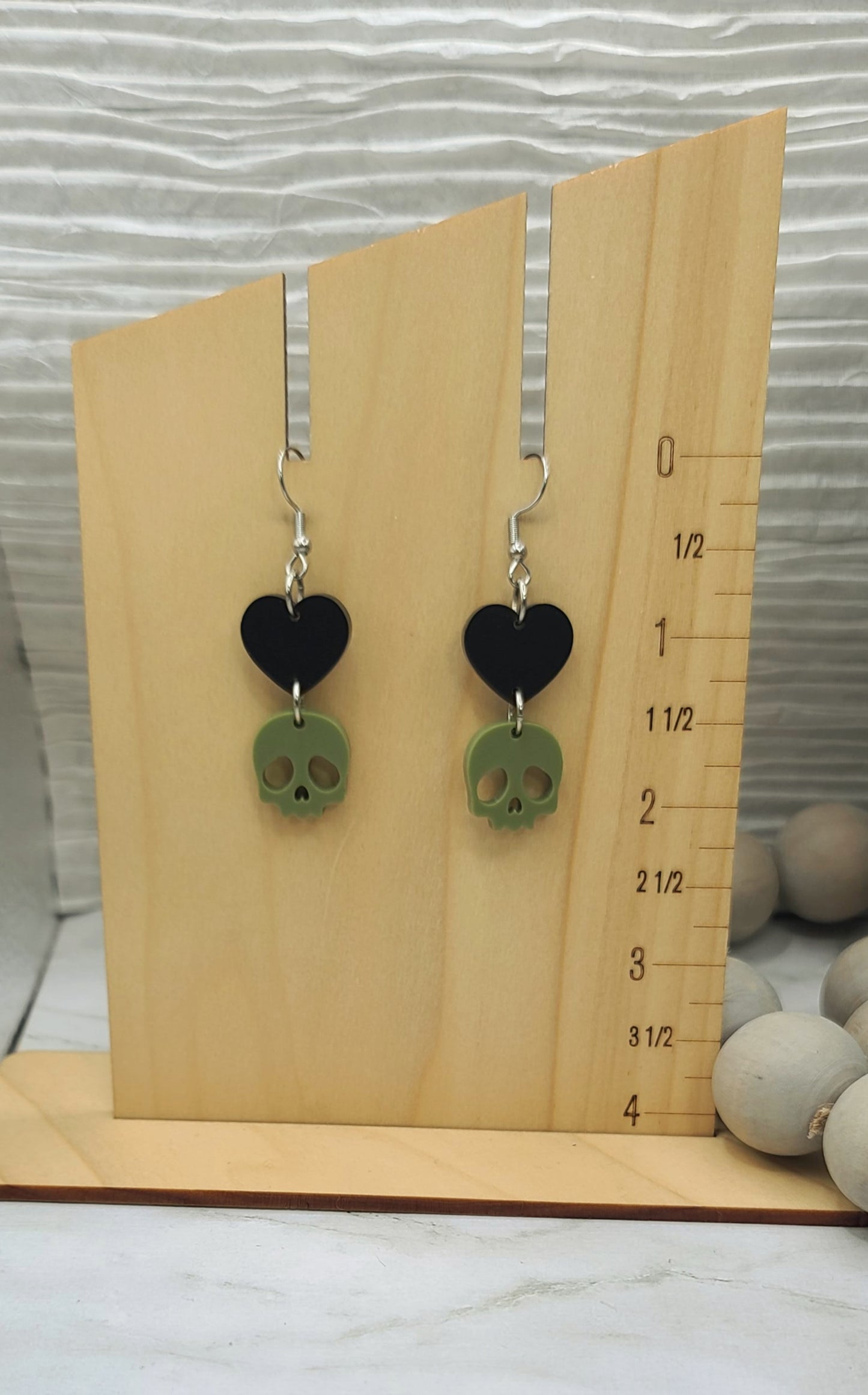 Heart Skull Earrings Black/Olive