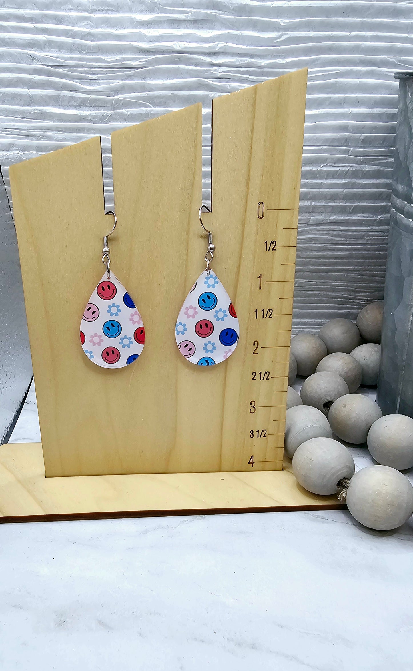 Happy Daisy Teardrop Earrings